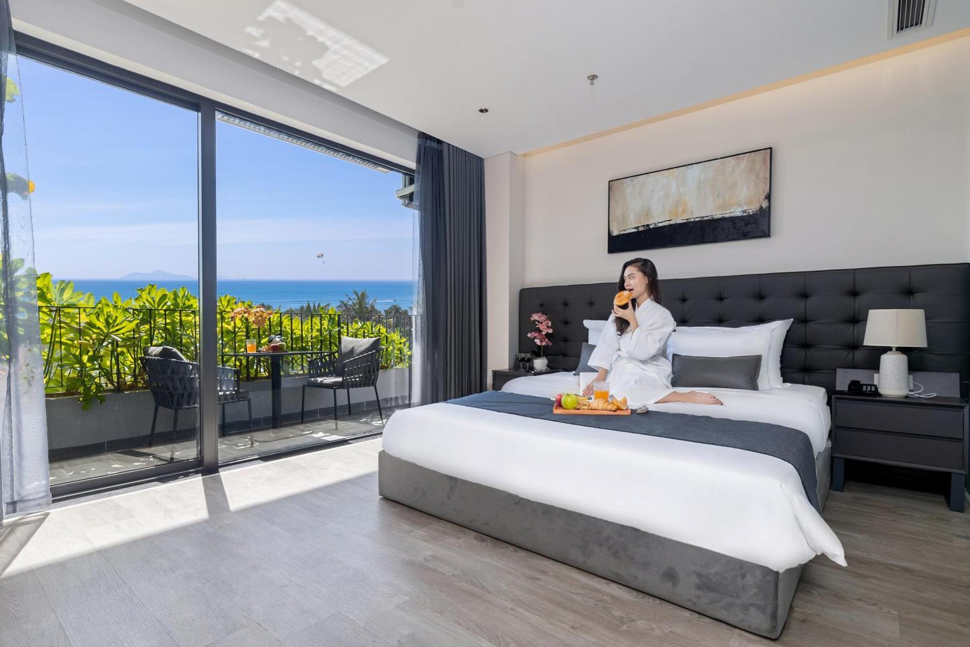 Jbay Beachfront Boutique Hotel Da Nang Exterior photo