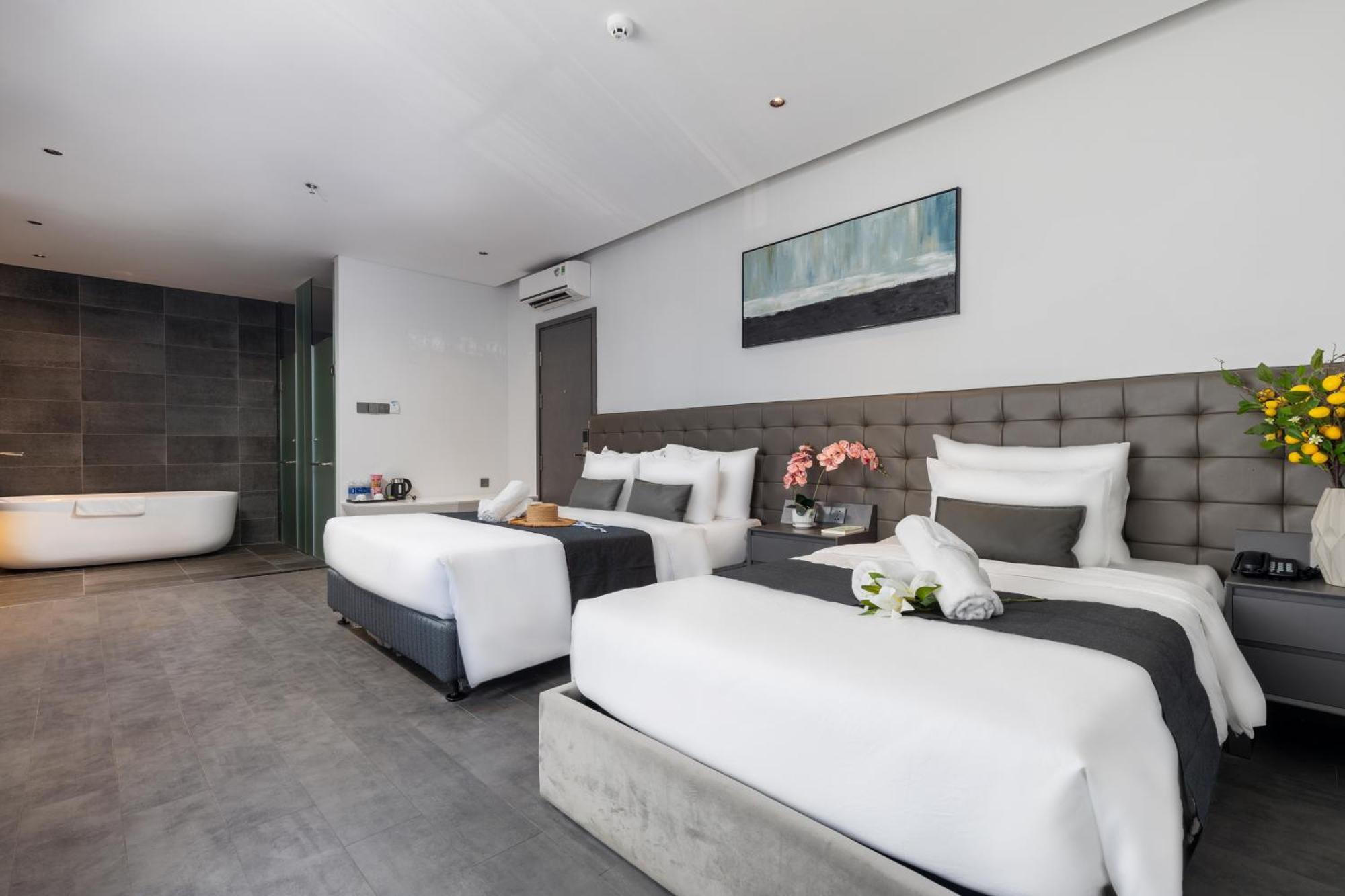 Jbay Beachfront Boutique Hotel Da Nang Exterior photo