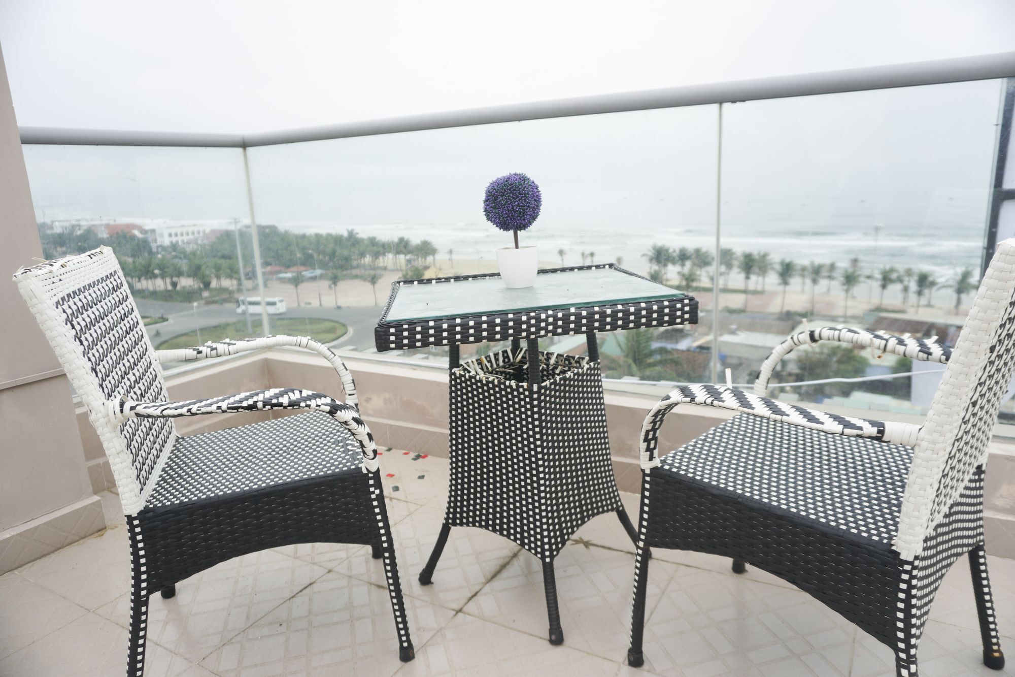 Jbay Beachfront Boutique Hotel Da Nang Exterior photo
